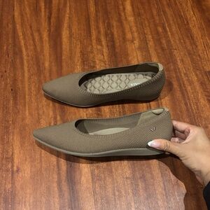 VIVAIA Pointed Toe Ballet Flats